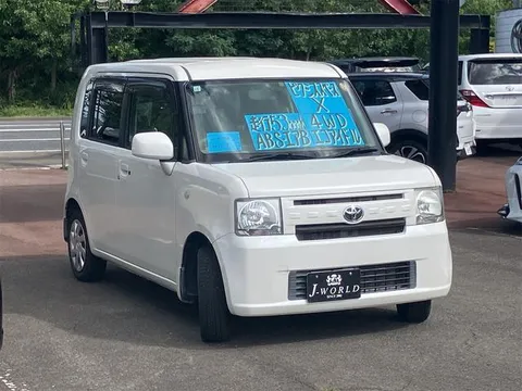Toyota Pixis Space