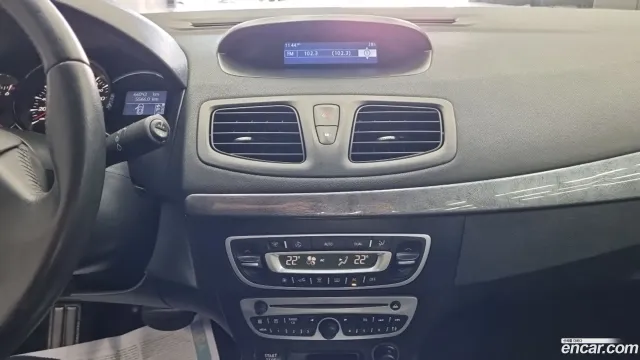 Renault SM3