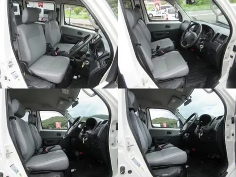 Toyota TownAce Van