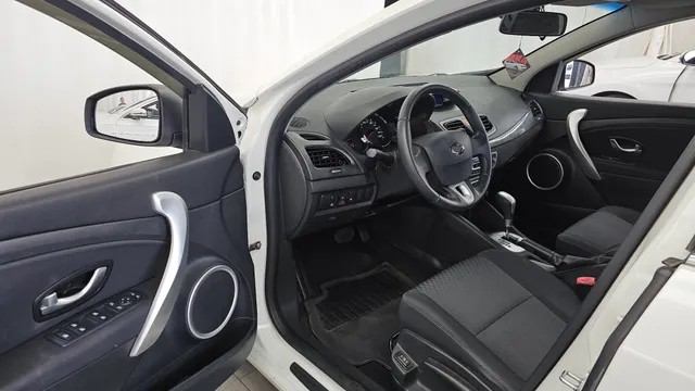 Renault SM3