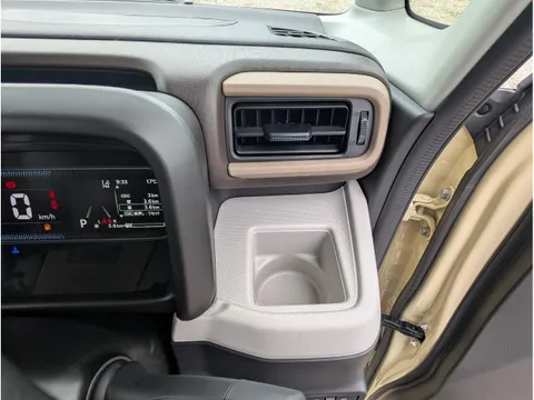 Suzuki Spacia