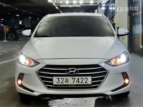 Hyundai Elantra (Avante)