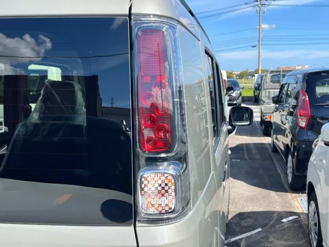Suzuki Spacia Base