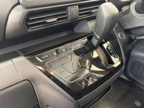 Mitsubishi eK X Space