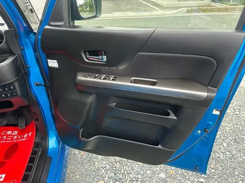 Suzuki Spacia Custom Z