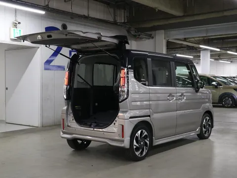 Suzuki Spacia Custom