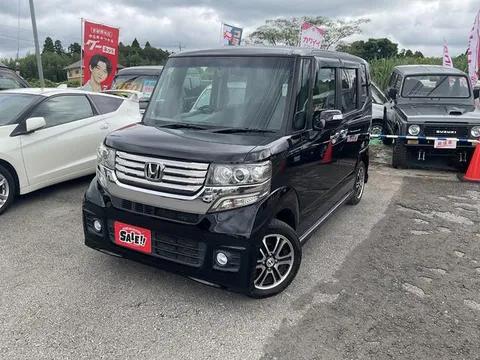 Honda N-BOX Custom