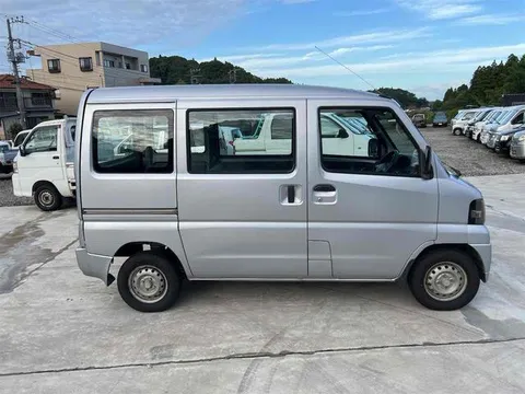 Mitsubishi Minicab Van