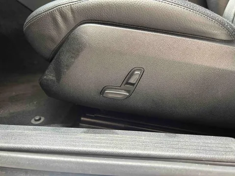 Mercedes-Benz Mercedes-Benz CLS