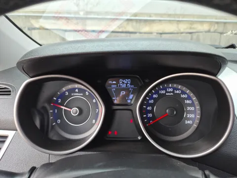 Hyundai Elantra (Avante)