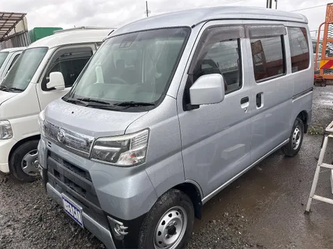 Toyota Pixis Van