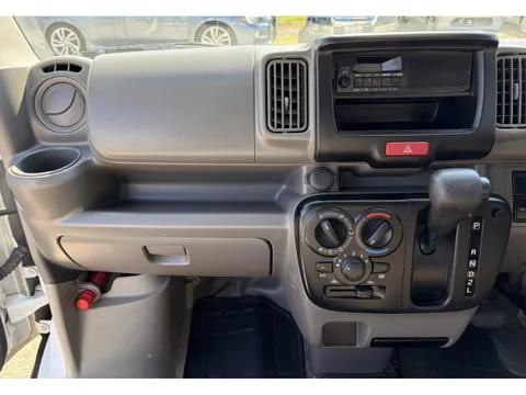 Mitsubishi Minicab Van