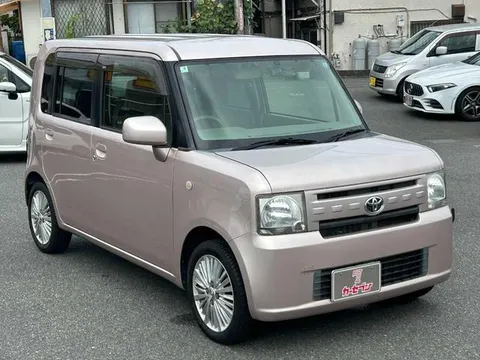 Toyota Pixis Space