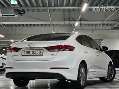 Hyundai Elantra (Avante)