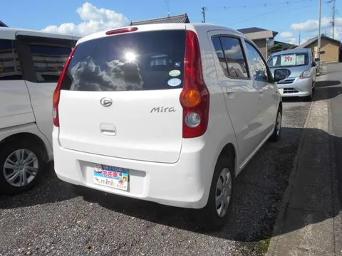 Daihatsu Mira
