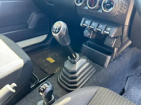 Suzuki Jimny Sierra