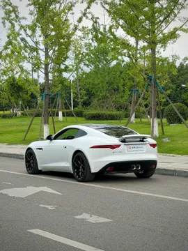 Jaguar F-Type