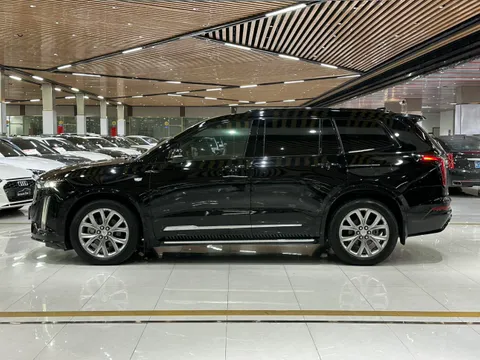 Cadillac XT6