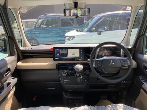 Mitsubishi Delica Mini