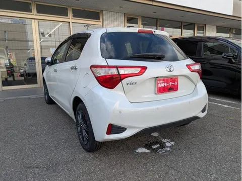 Toyota Yaris (Vitz)