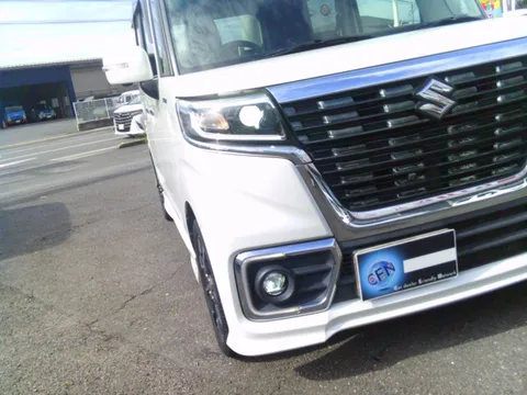 Suzuki Spacia Custom
