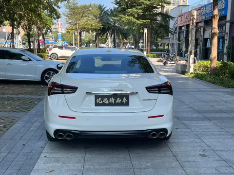 Maserati Ghibli