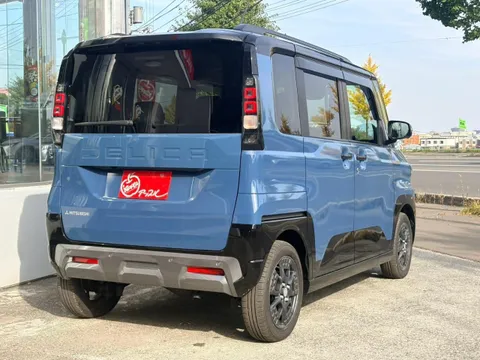 Mitsubishi Delica Mini