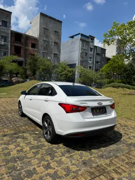 Chery Arrizo 5
