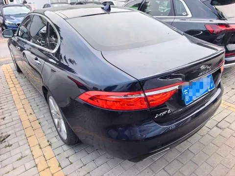 Jaguar XFL