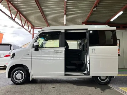 Honda N-VAN Plus Style