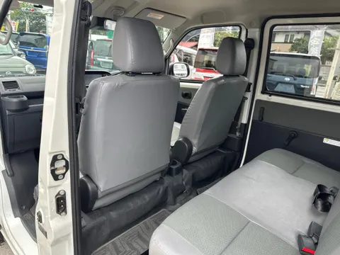 Toyota TownAce Van