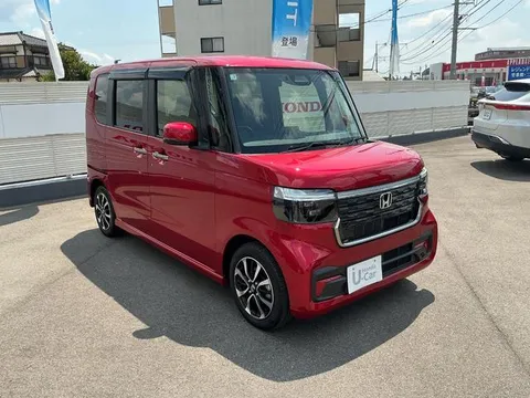 Honda N-BOX Custom