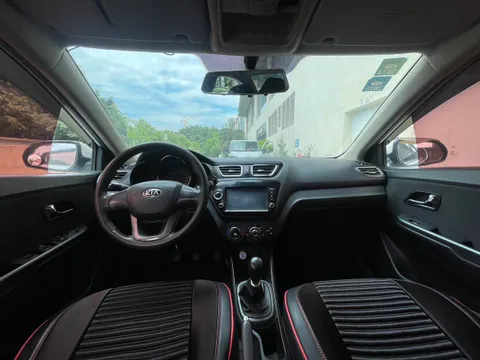Kia K2