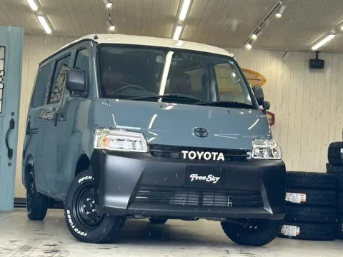 Toyota TownAce Van
