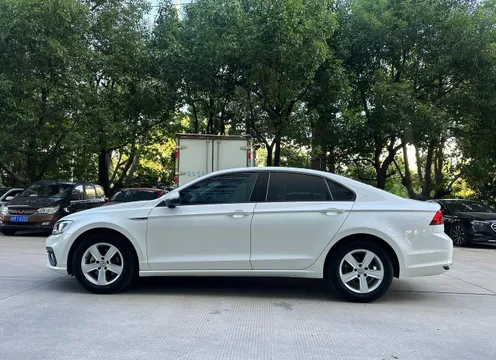 Volkswagen Lamando