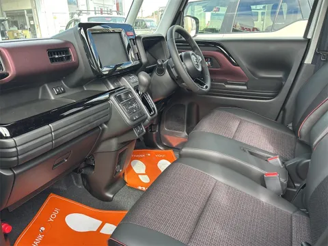 Suzuki Spacia Custom