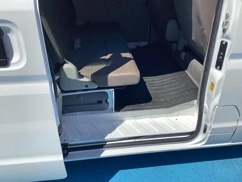 Mitsubishi Minicab Van
