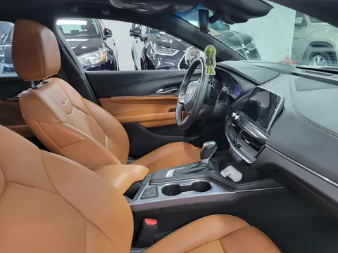 Cadillac CT4