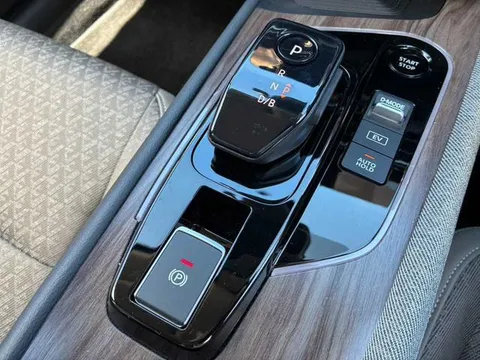Nissan Note Aura