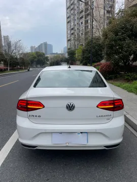 Volkswagen Lamando