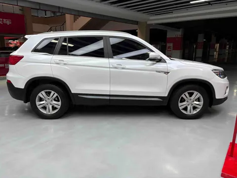 Changan CS75