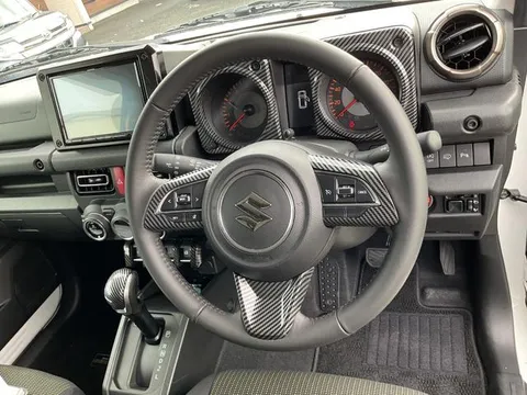 Suzuki Jimny Sierra