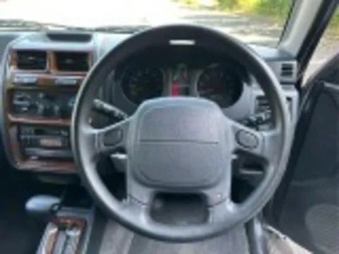 Mitsubishi Pajero JR