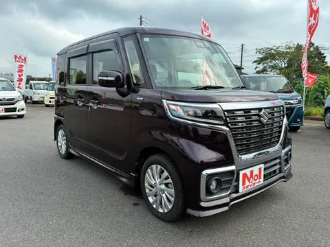 Suzuki Spacia Custom