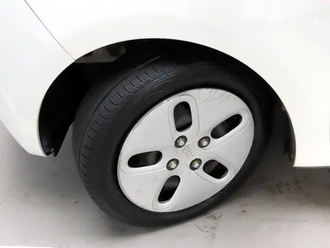 Kia Deluxe