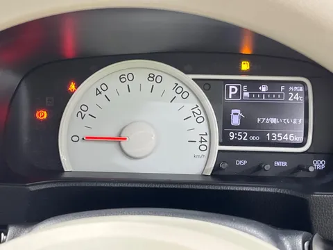Daihatsu Mira Tocot