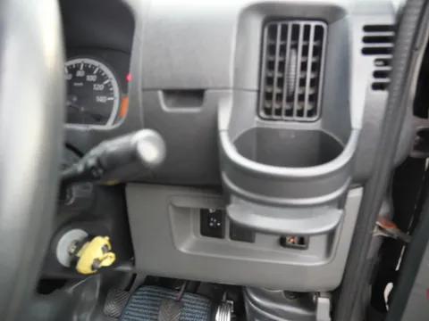 Mitsubishi Minicab Van
