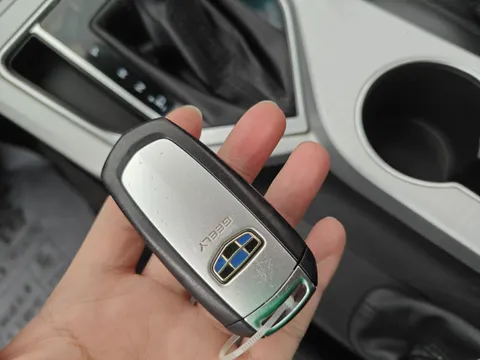 Geely Vision