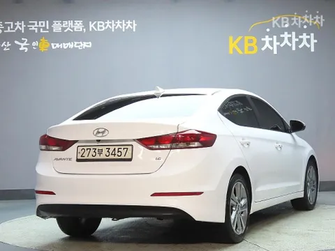 Hyundai Elantra (Avante)