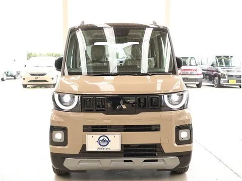 Mitsubishi Delica Mini